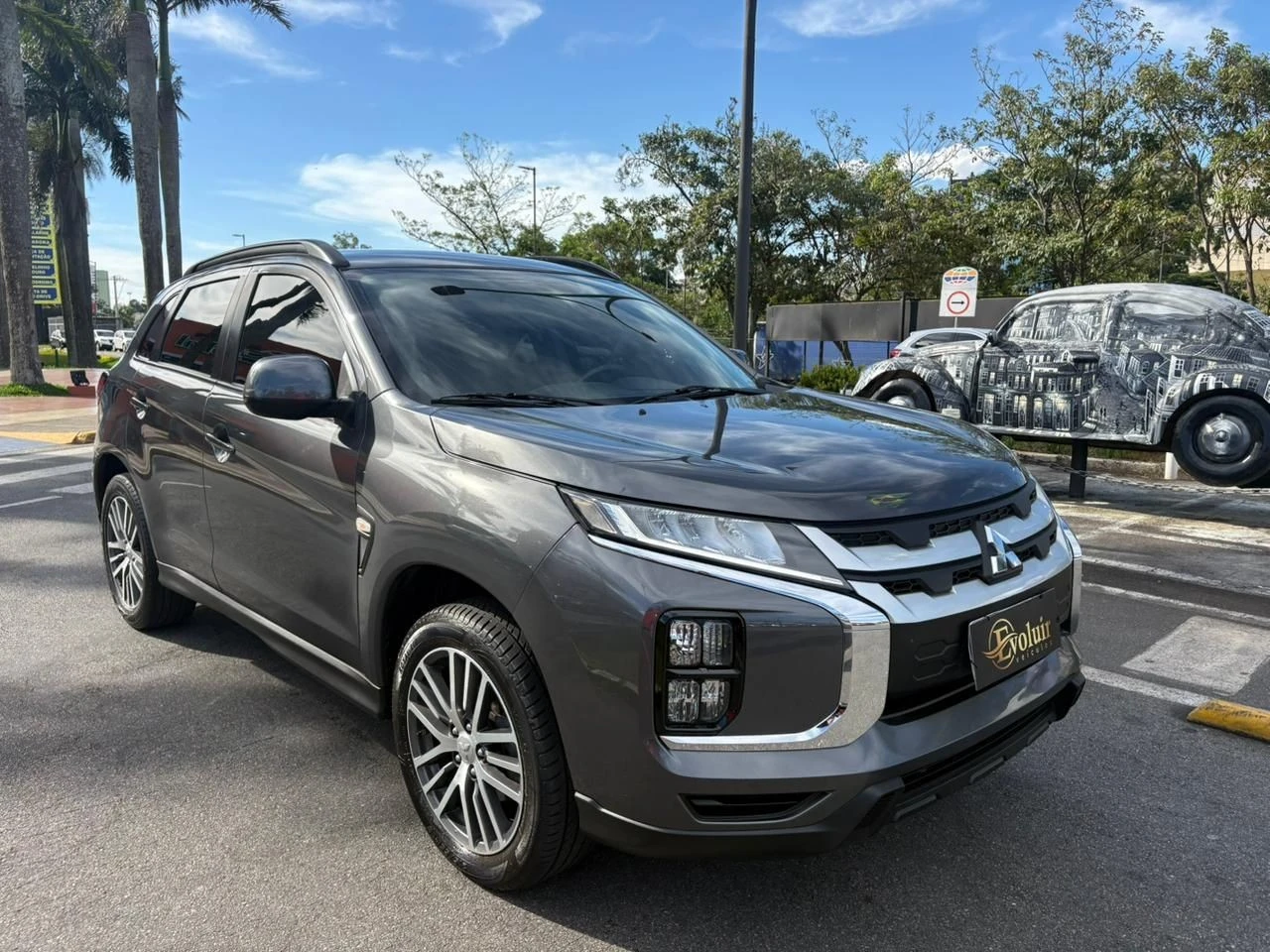 MITSUBISHI OUTLANDER SPORT