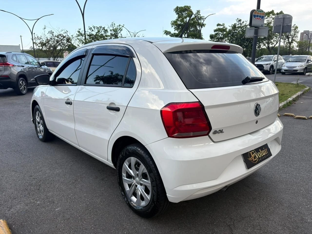 VOLKSWAGEN GOL