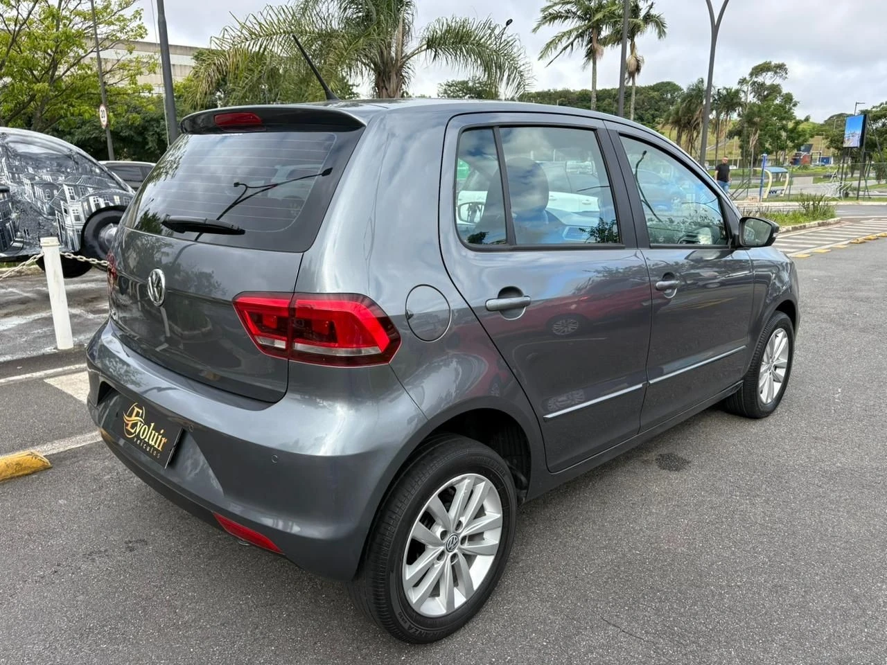 VOLKSWAGEN FOX