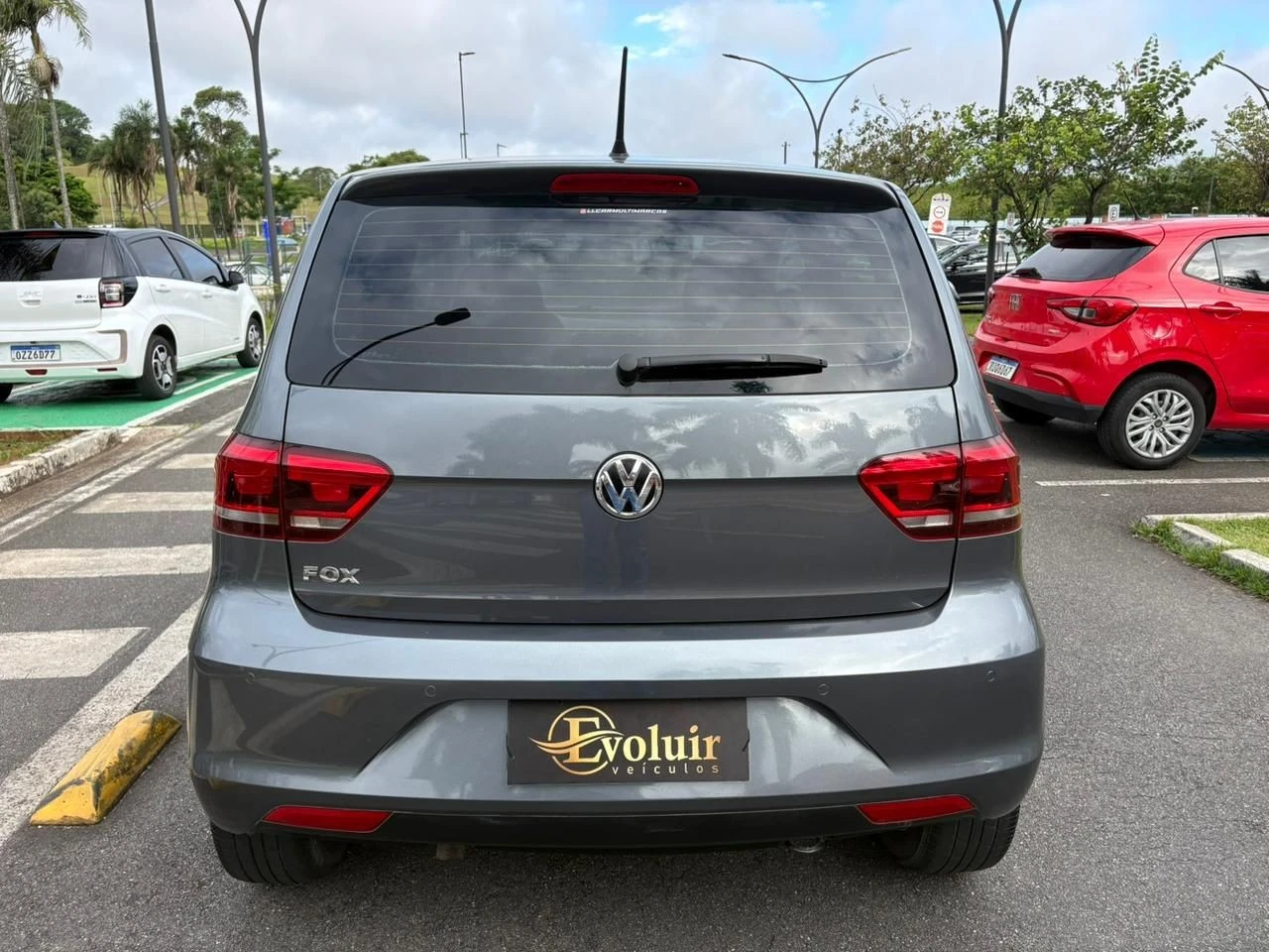 VOLKSWAGEN FOX