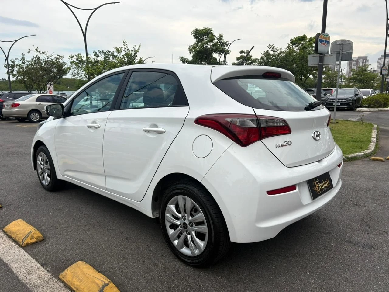 HYUNDAI HB20