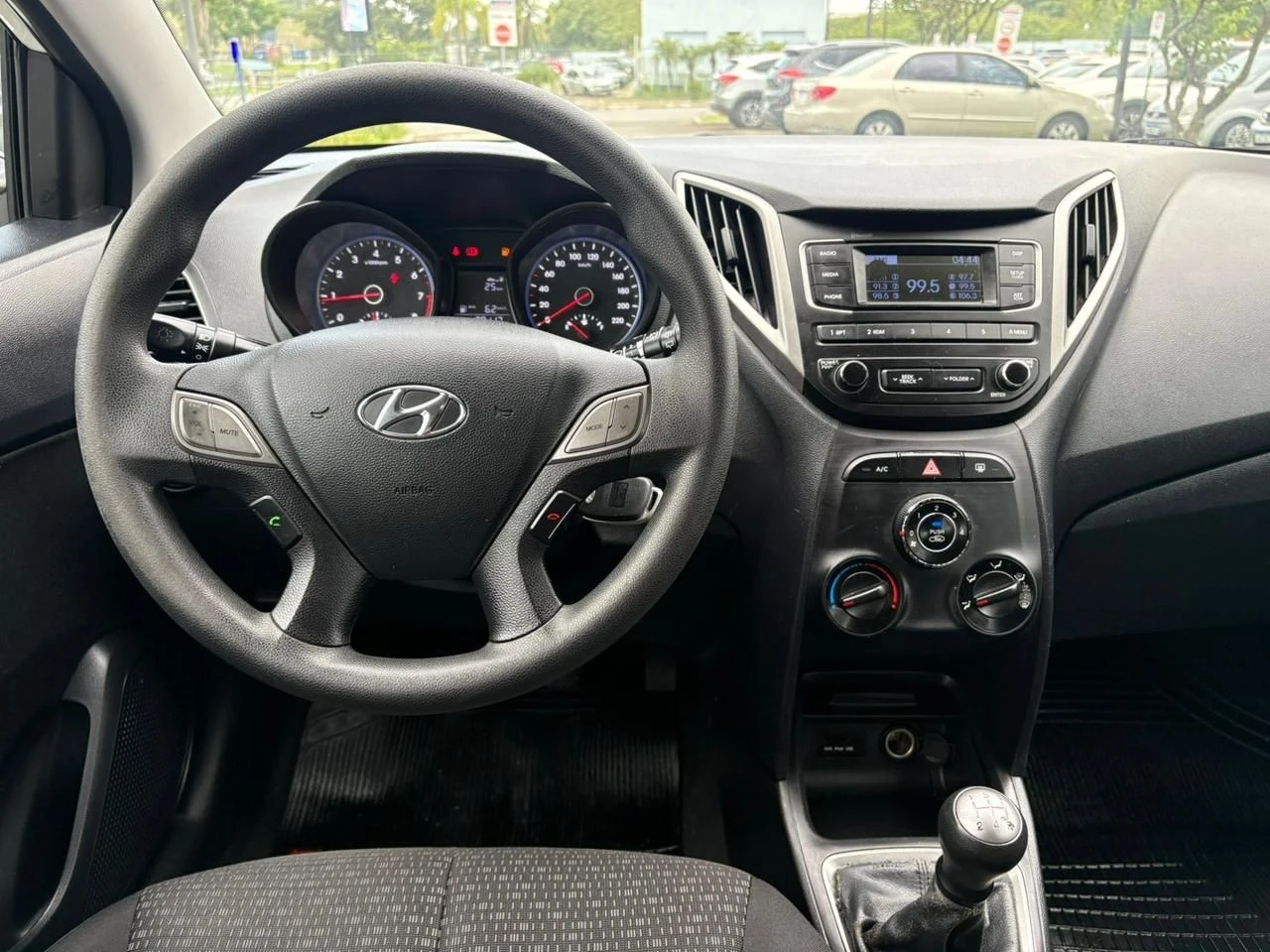 HYUNDAI HB20