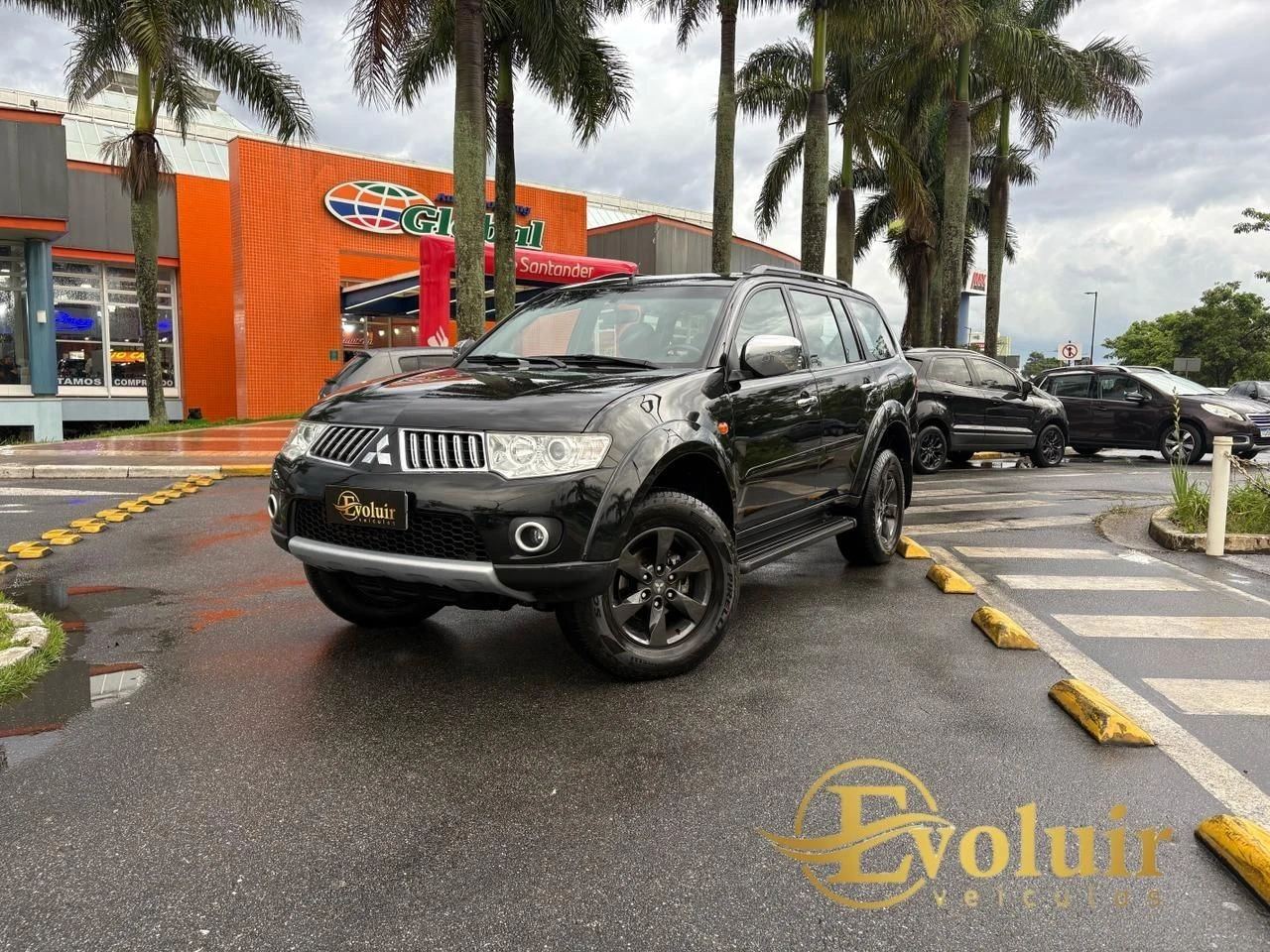 MITSUBISHI PAJERO DAKAR