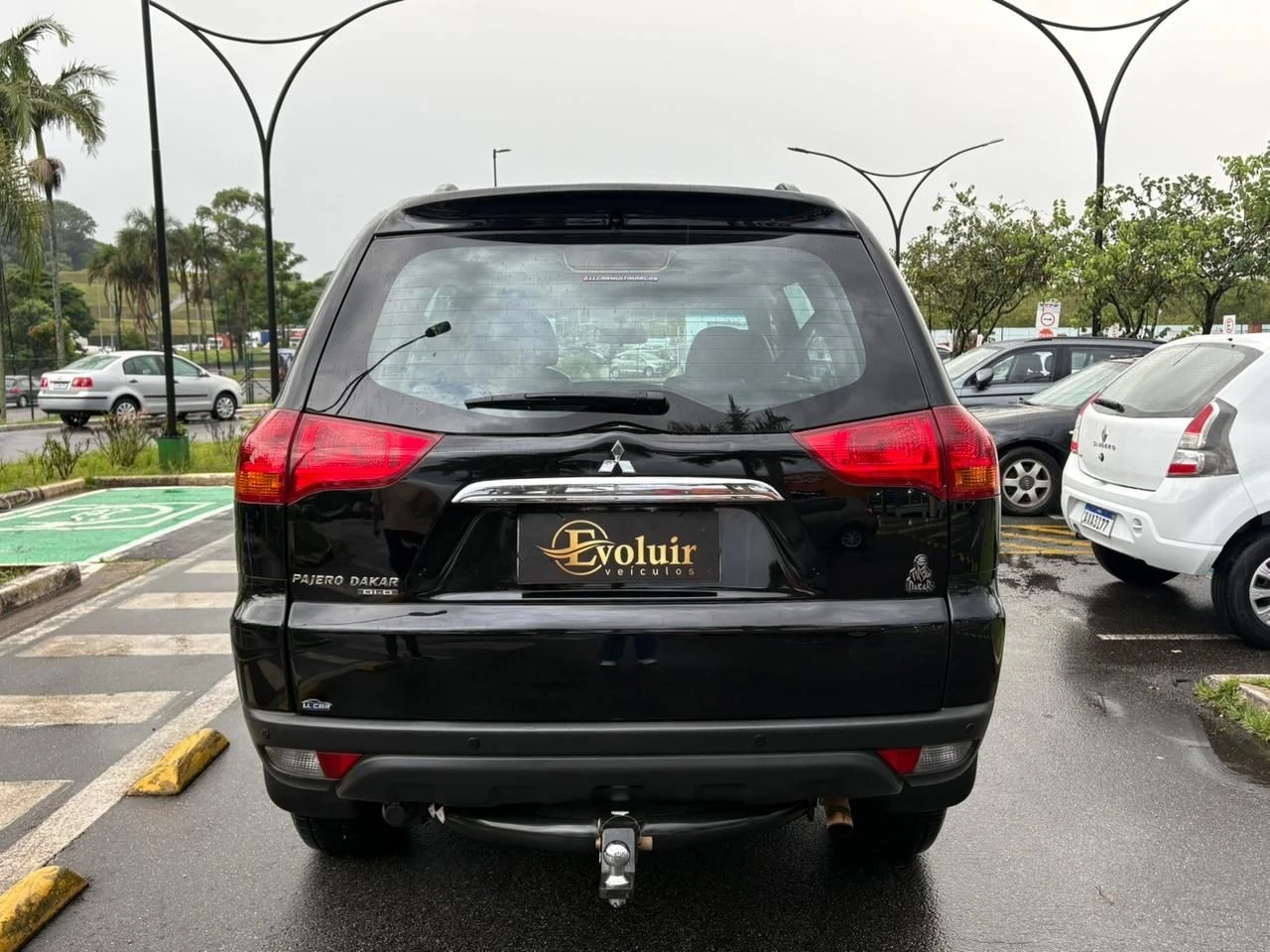 MITSUBISHI PAJERO DAKAR