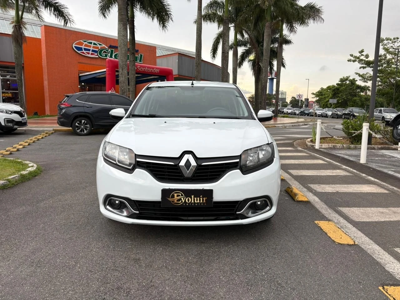 RENAULT LOGAN