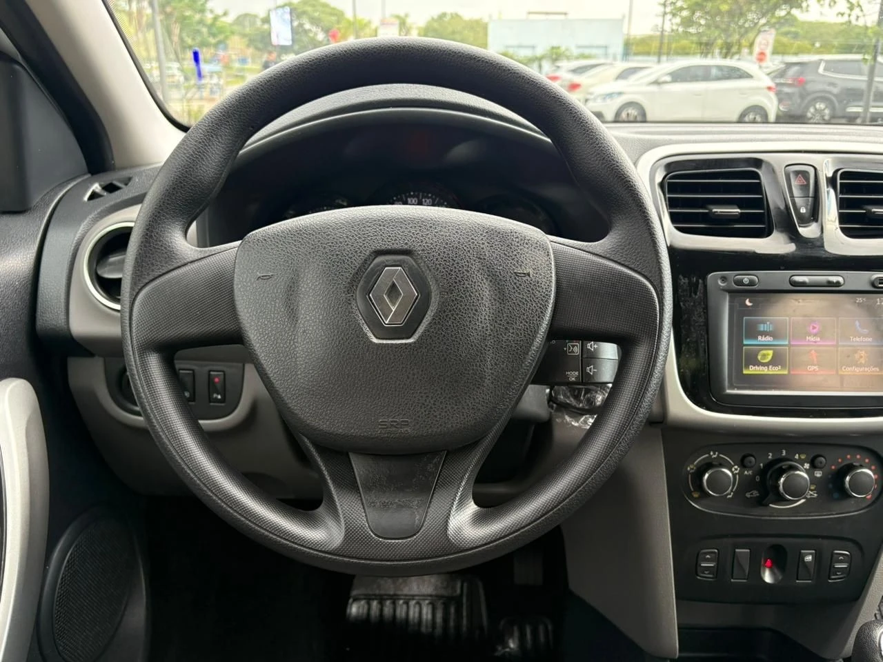 RENAULT LOGAN