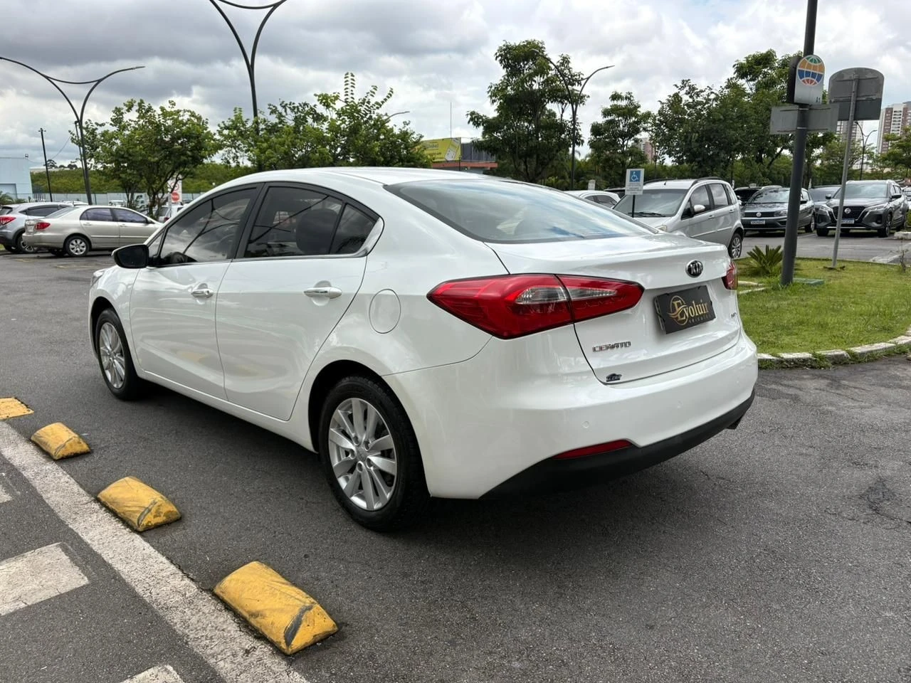 KIA CERATO