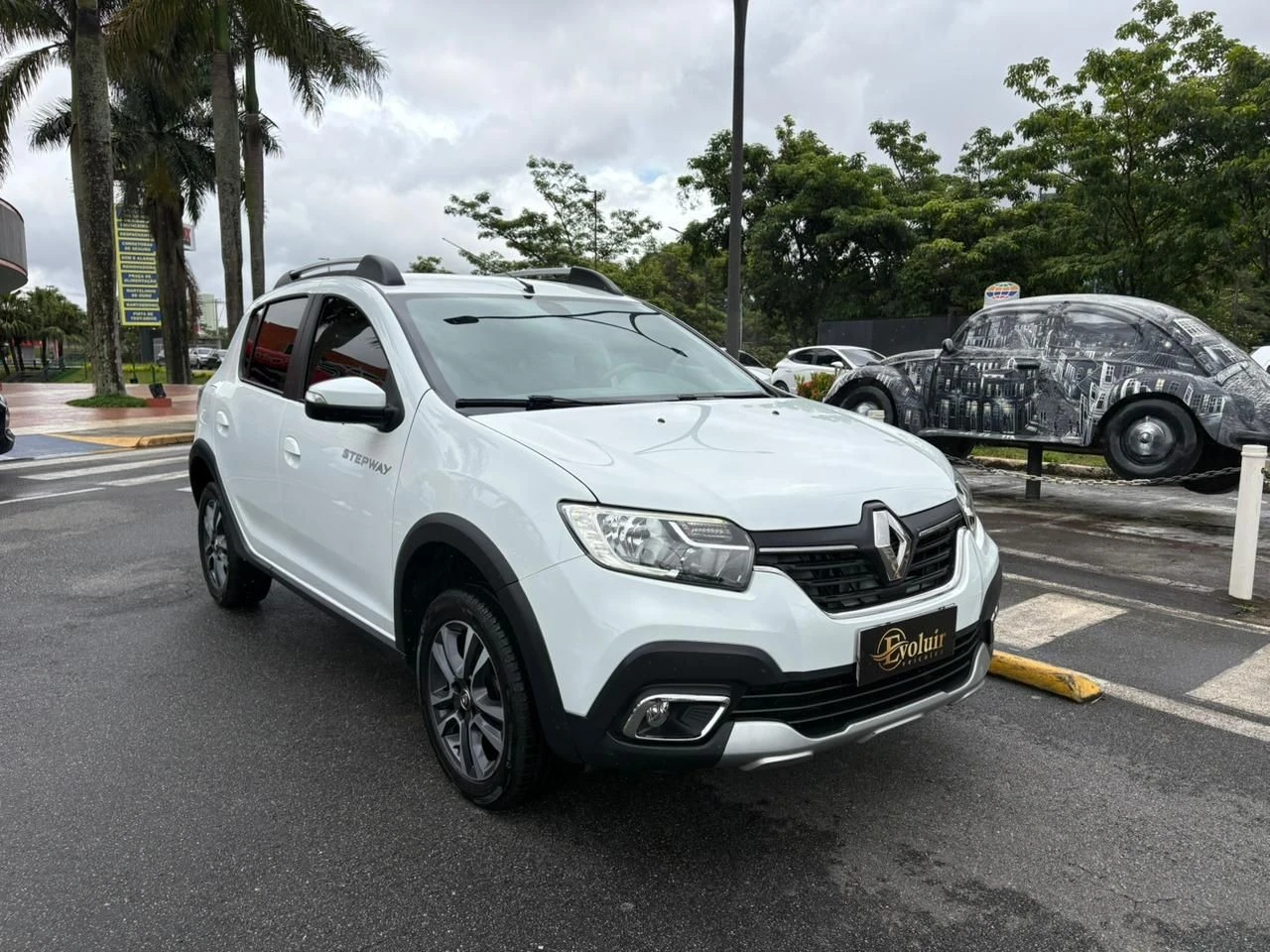 RENAULT SANDERO