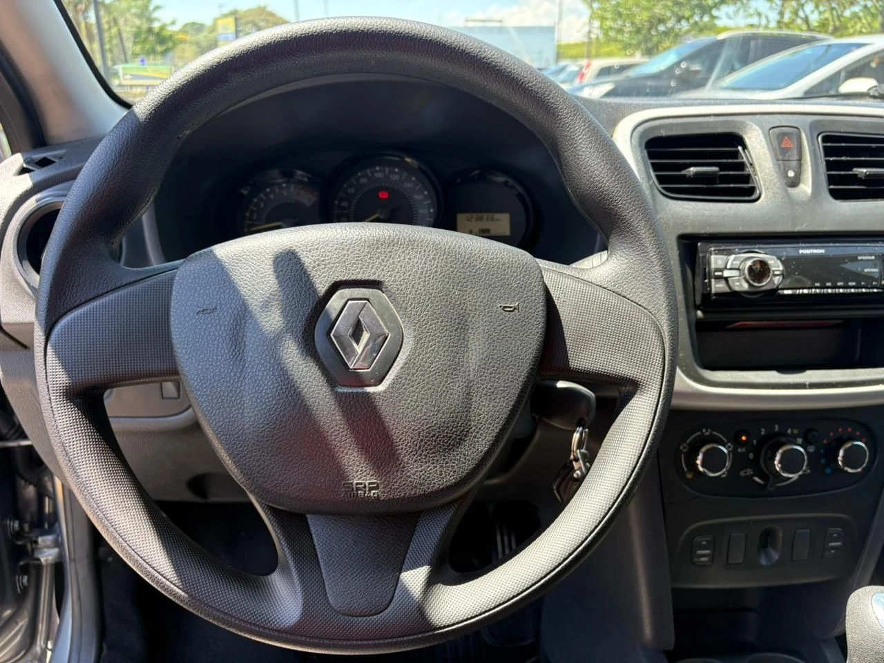 RENAULT LOGAN