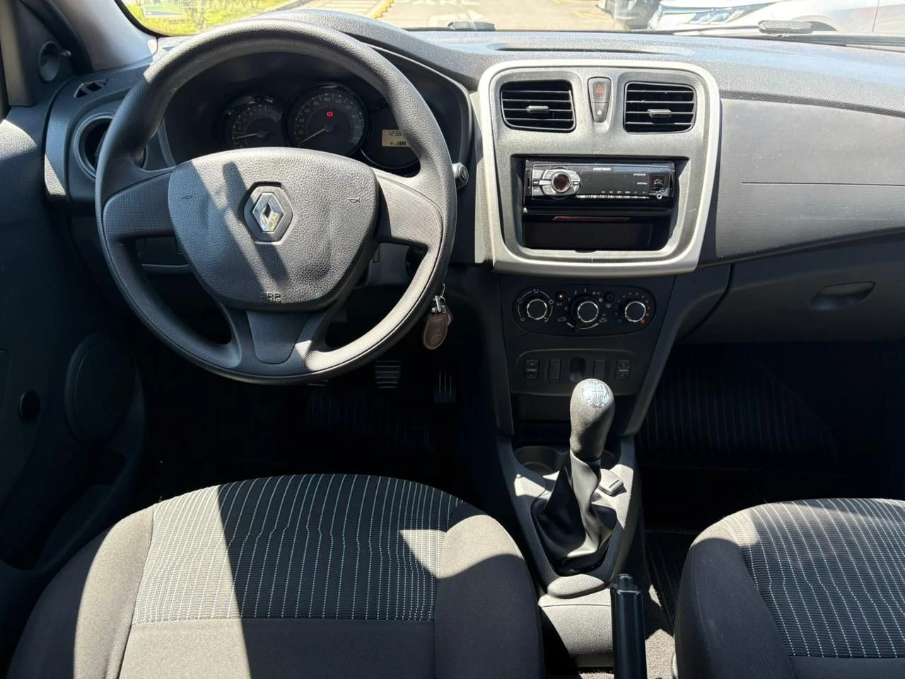 RENAULT LOGAN
