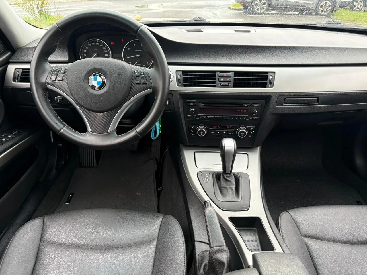 BMW 320i