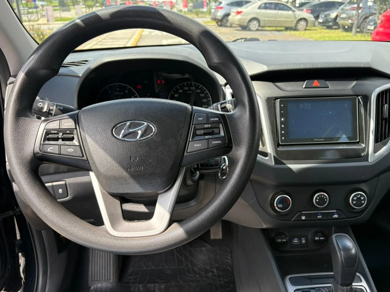 HYUNDAI CRETA