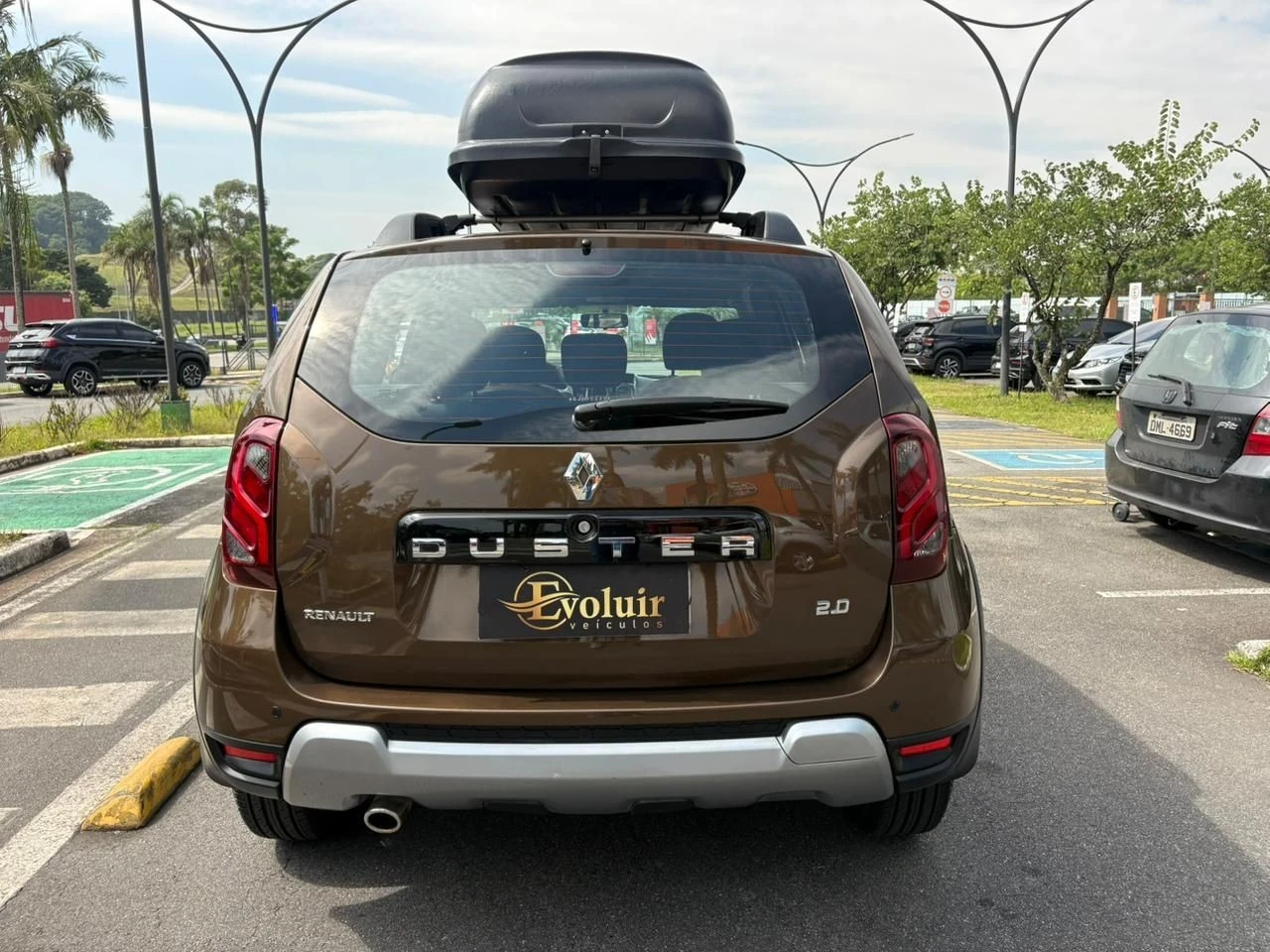 RENAULT DUSTER