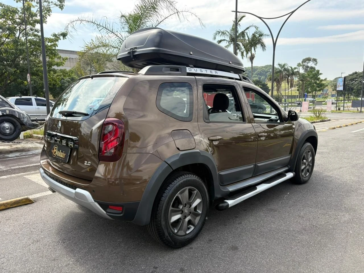 RENAULT DUSTER