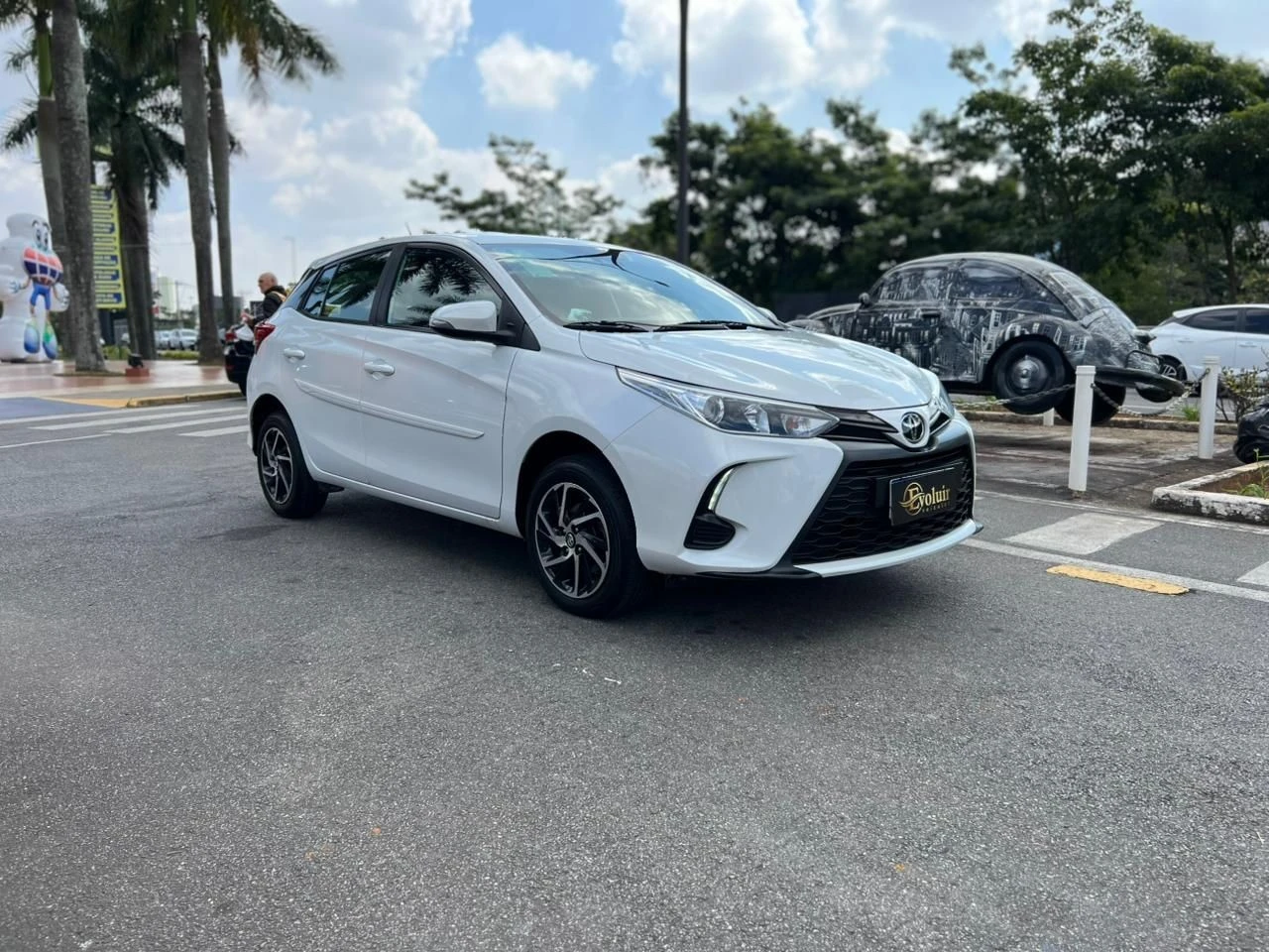 TOYOTA YARIS