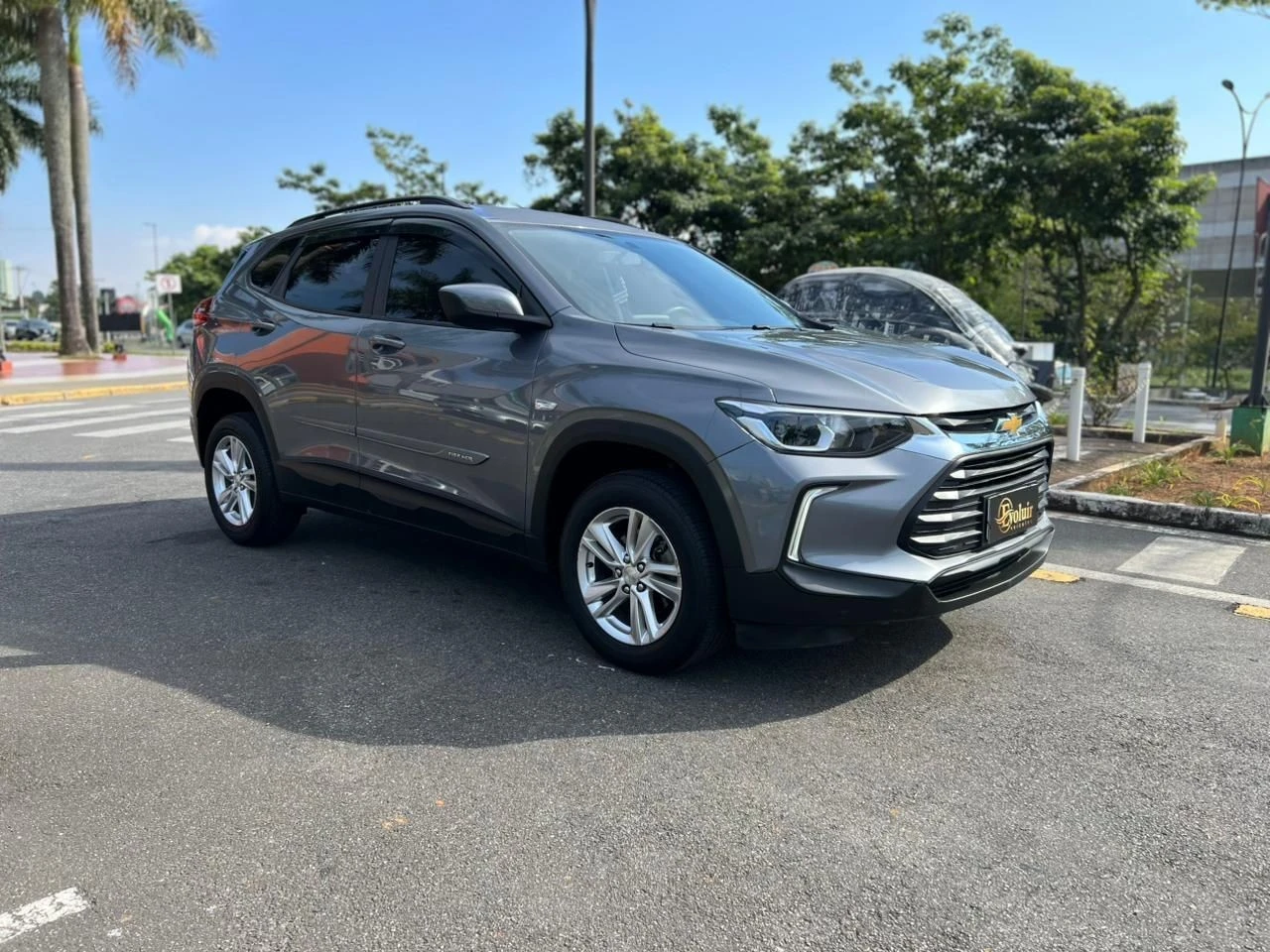 CHEVROLET TRACKER