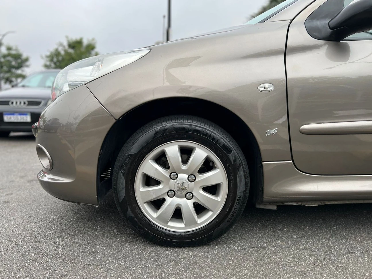 PEUGEOT 207