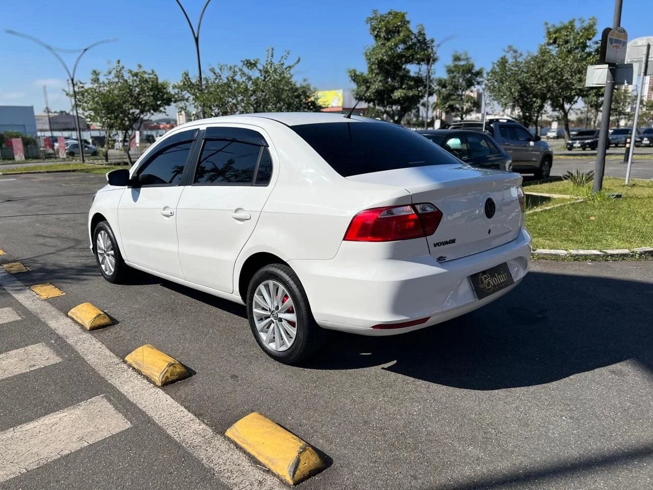 VOLKSWAGEN VOYAGE