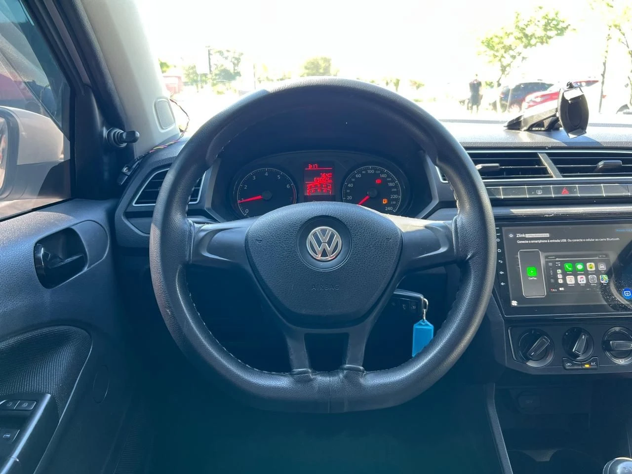VOLKSWAGEN VOYAGE