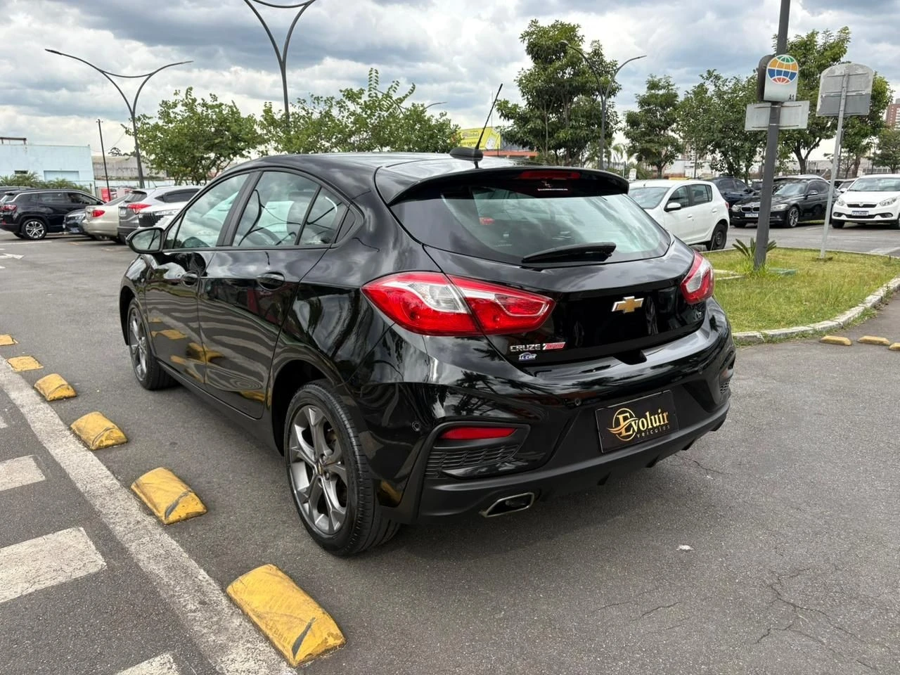 CHEVROLET CRUZE