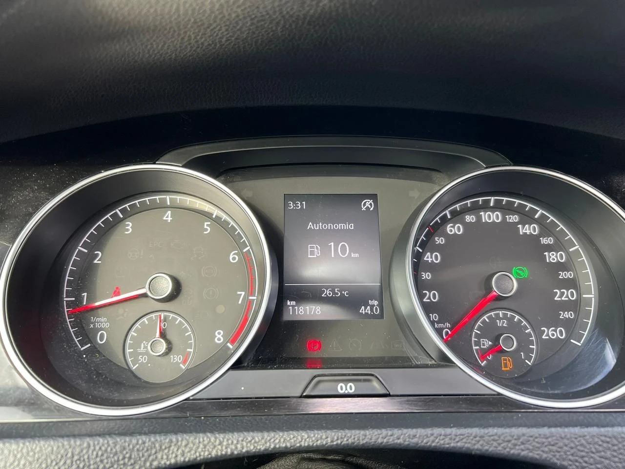 VOLKSWAGEN GOLF