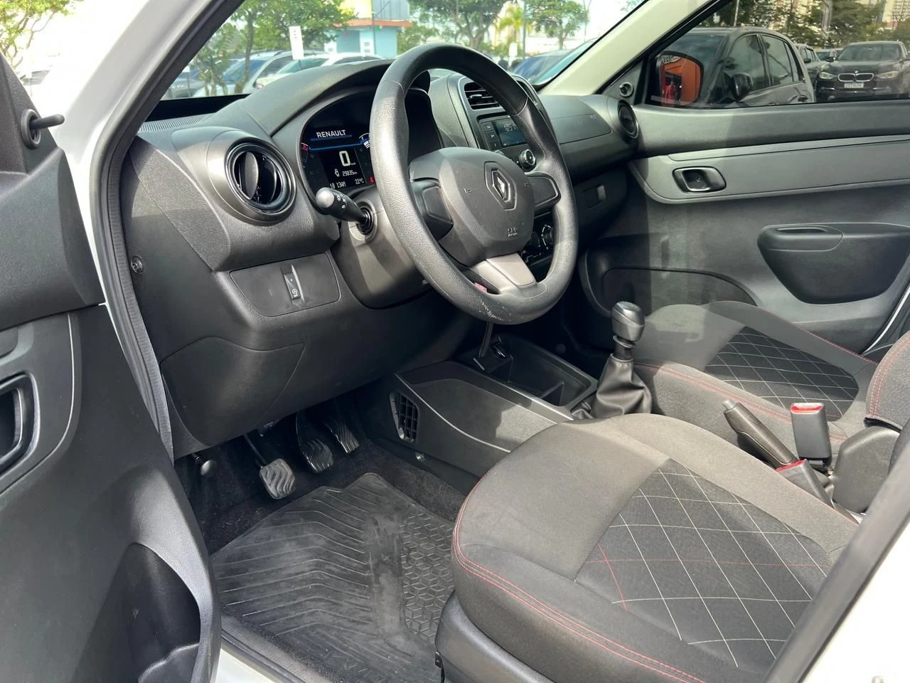 RENAULT KWID