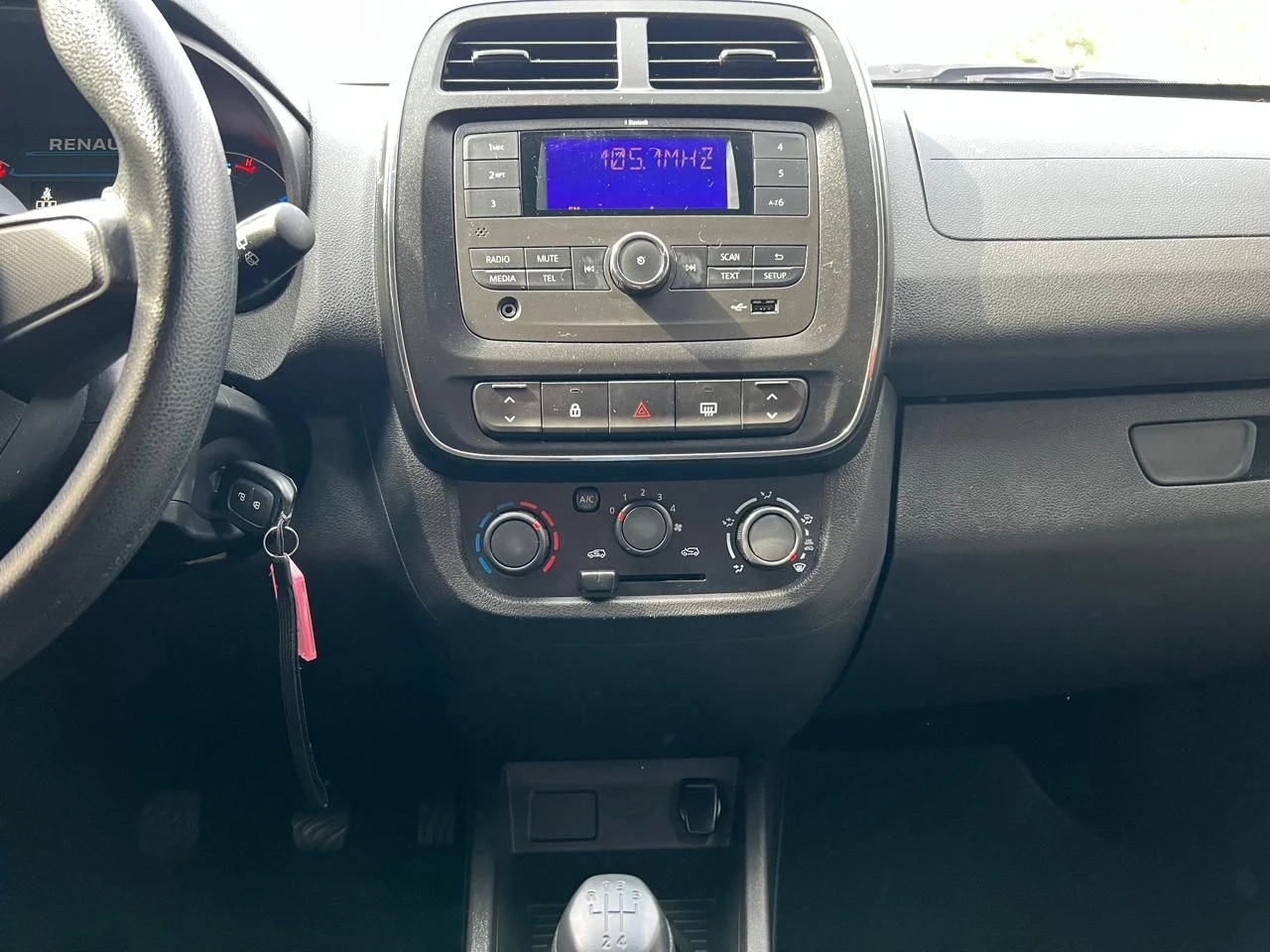 RENAULT KWID