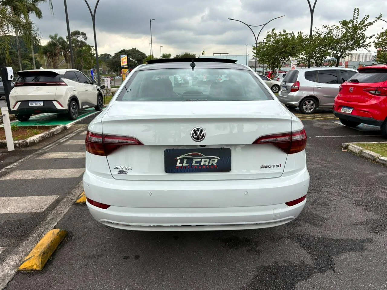 VOLKSWAGEN JETTA
