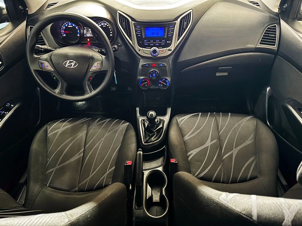 HYUNDAI HB20