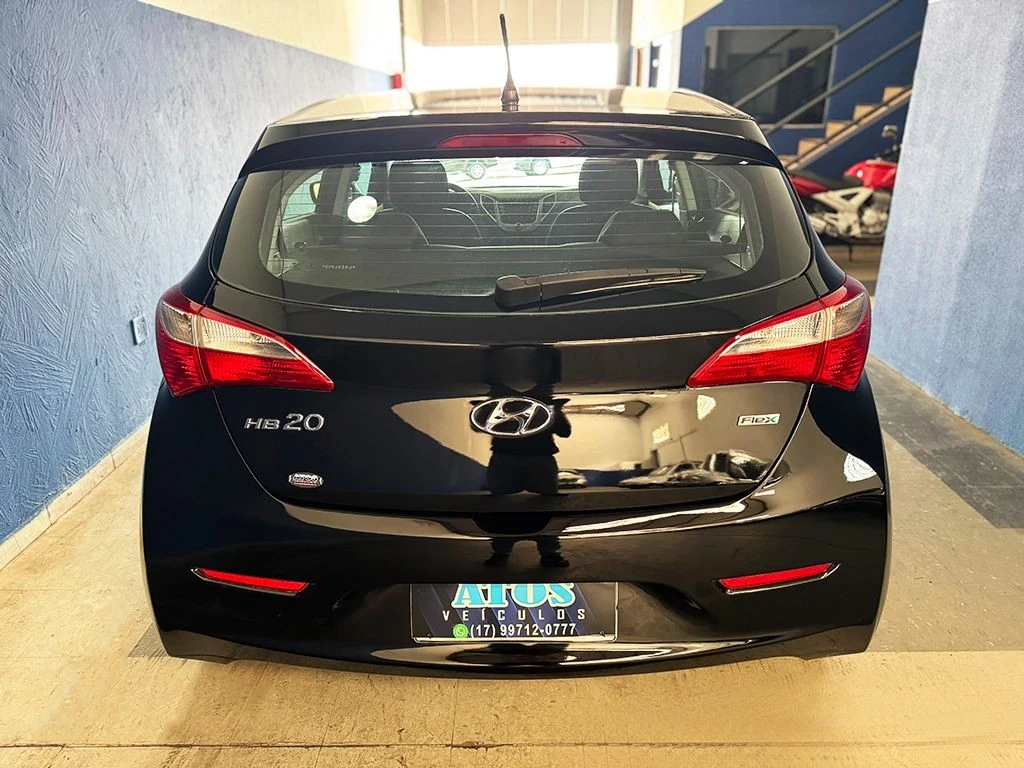HYUNDAI HB20