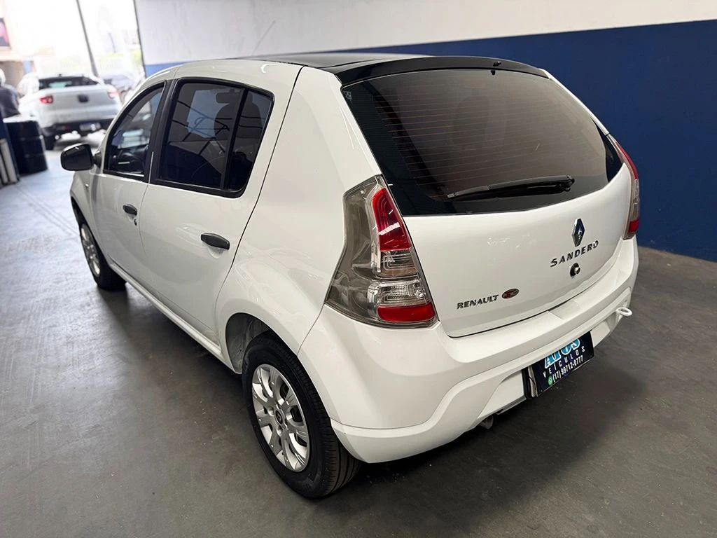 RENAULT SANDERO