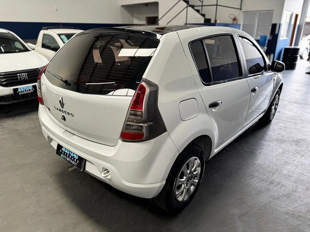 RENAULT SANDERO