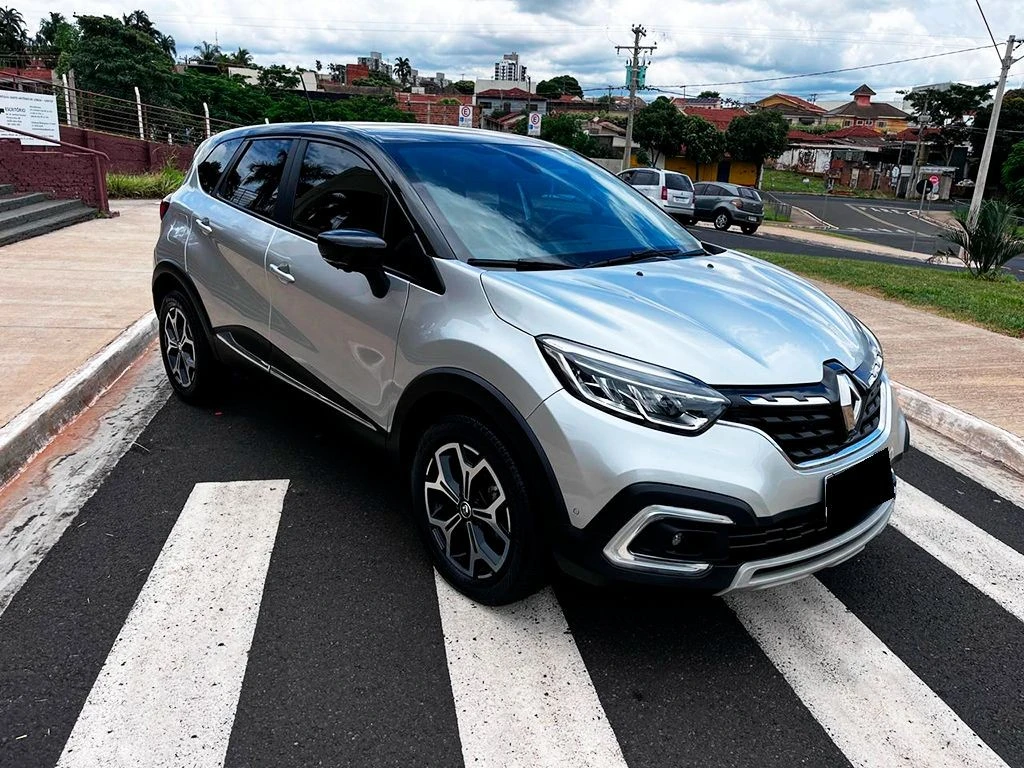 RENAULT CAPTUR