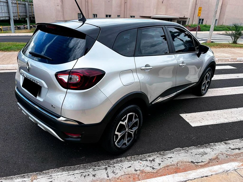 RENAULT CAPTUR