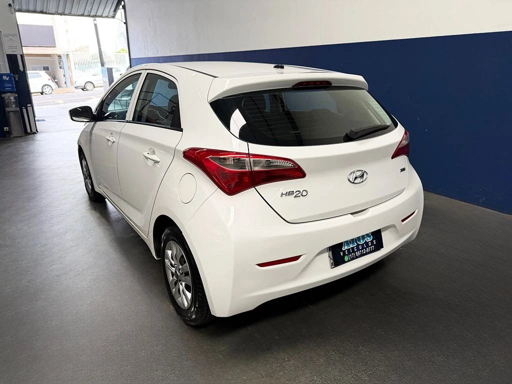 HYUNDAI HB20