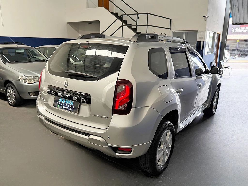 RENAULT DUSTER
