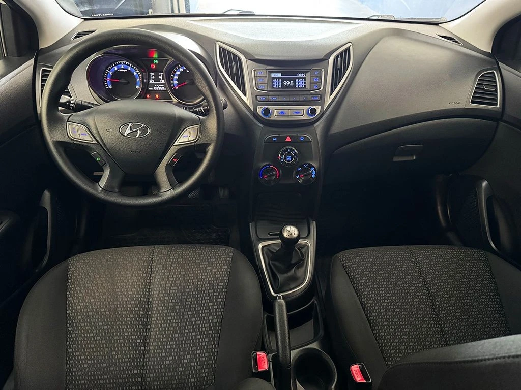 HYUNDAI HB20