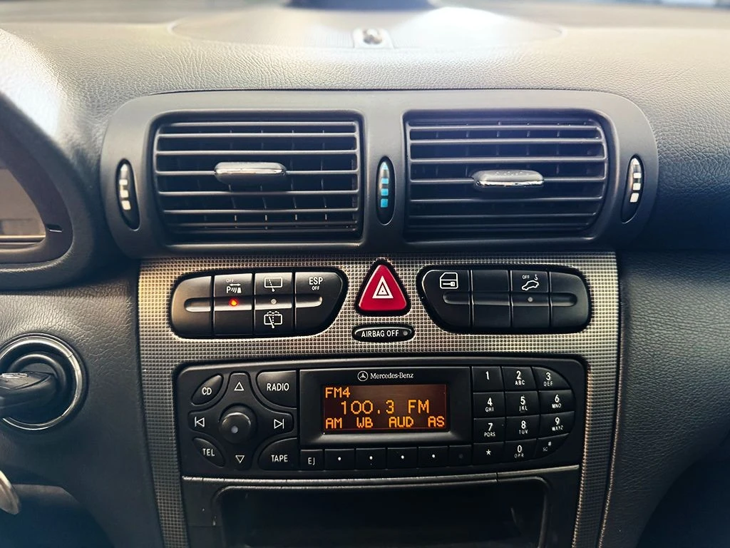 MERCEDES-BENZ C 320