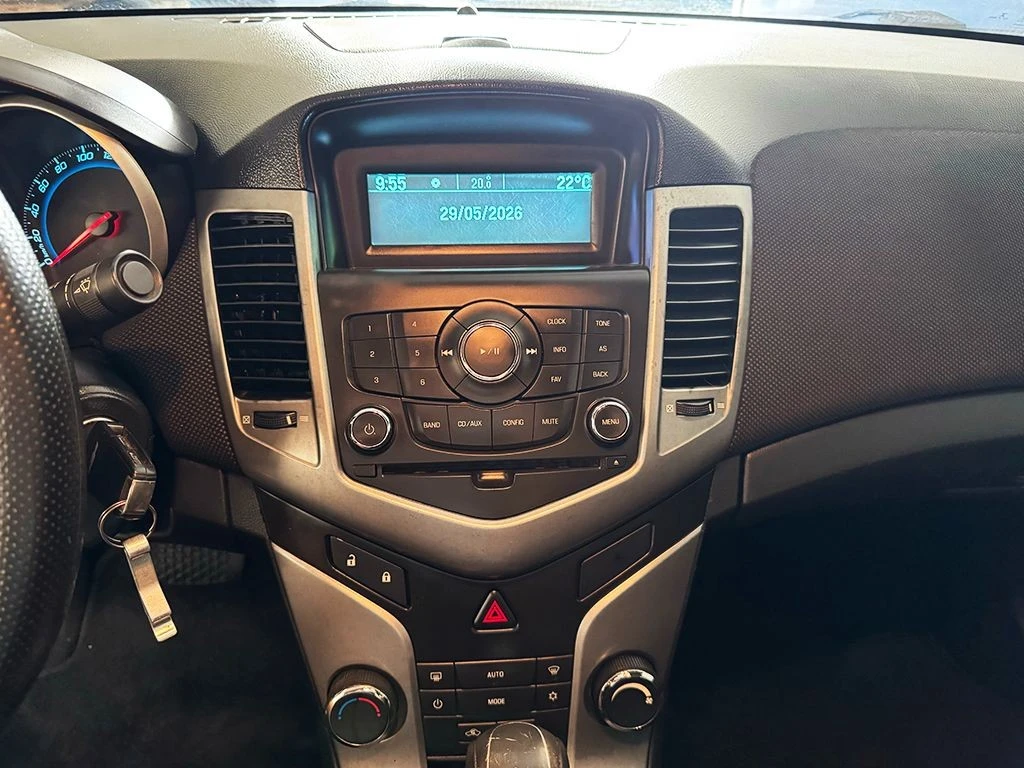 CHEVROLET CRUZE