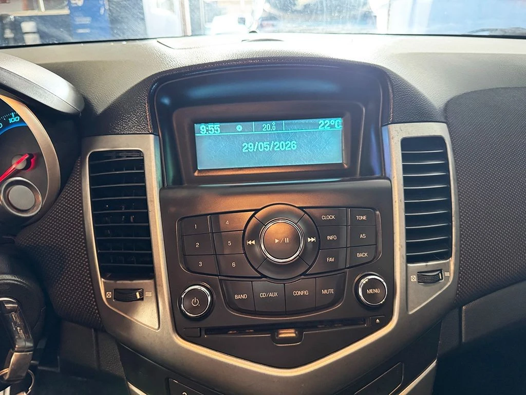 CHEVROLET CRUZE