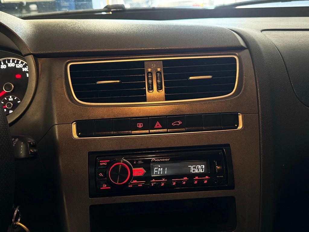 VOLKSWAGEN CROSSFOX