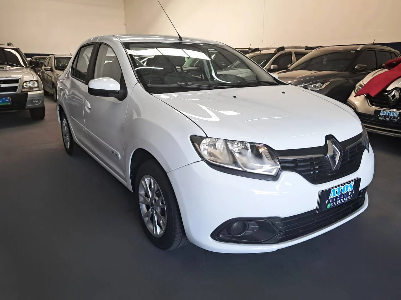 RENAULT LOGAN