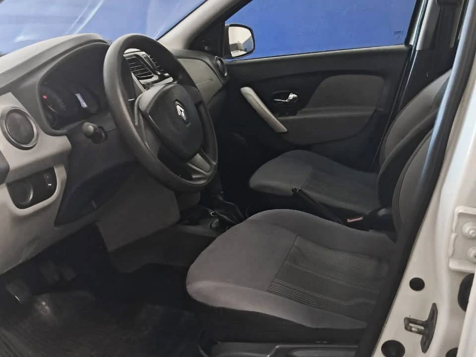 RENAULT LOGAN
