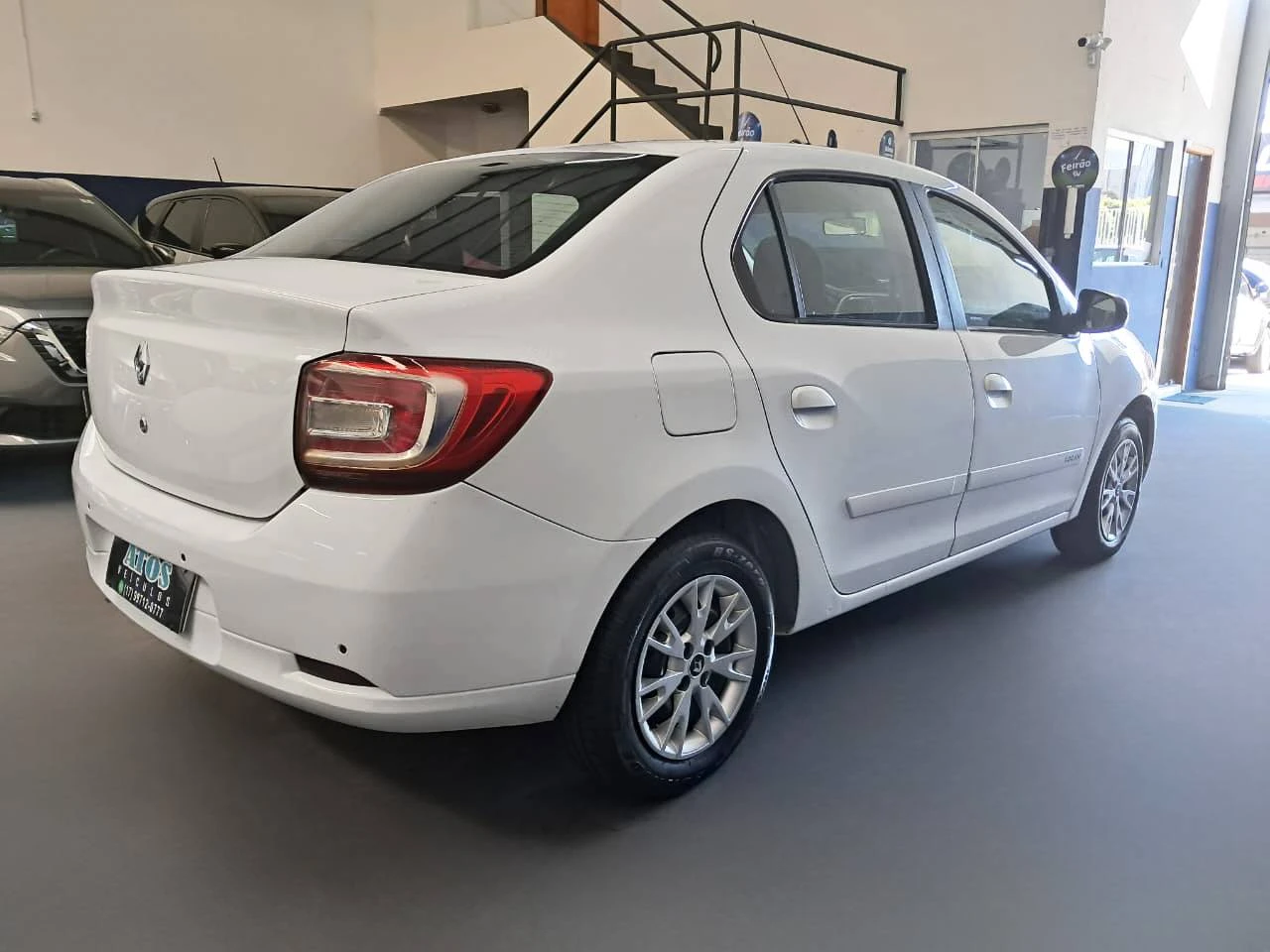 RENAULT LOGAN