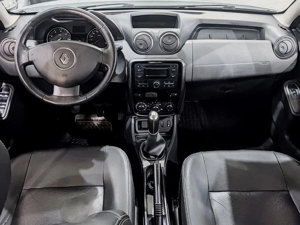 RENAULT DUSTER