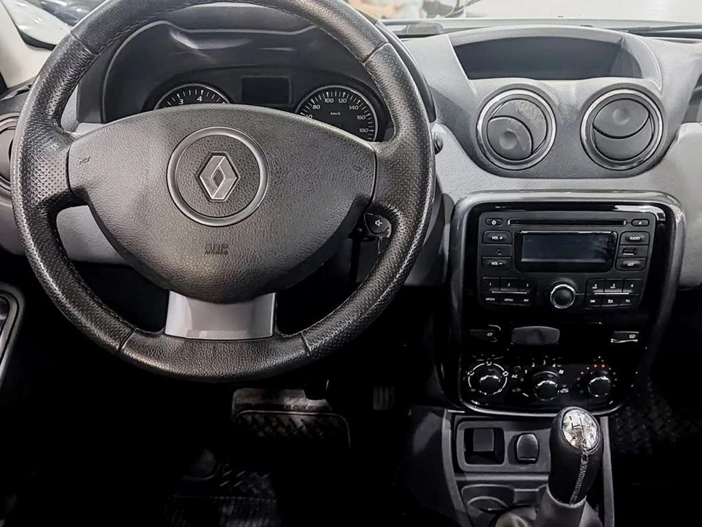 RENAULT DUSTER
