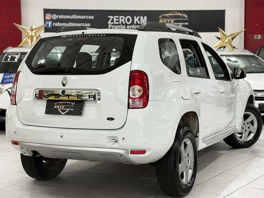 RENAULT DUSTER
