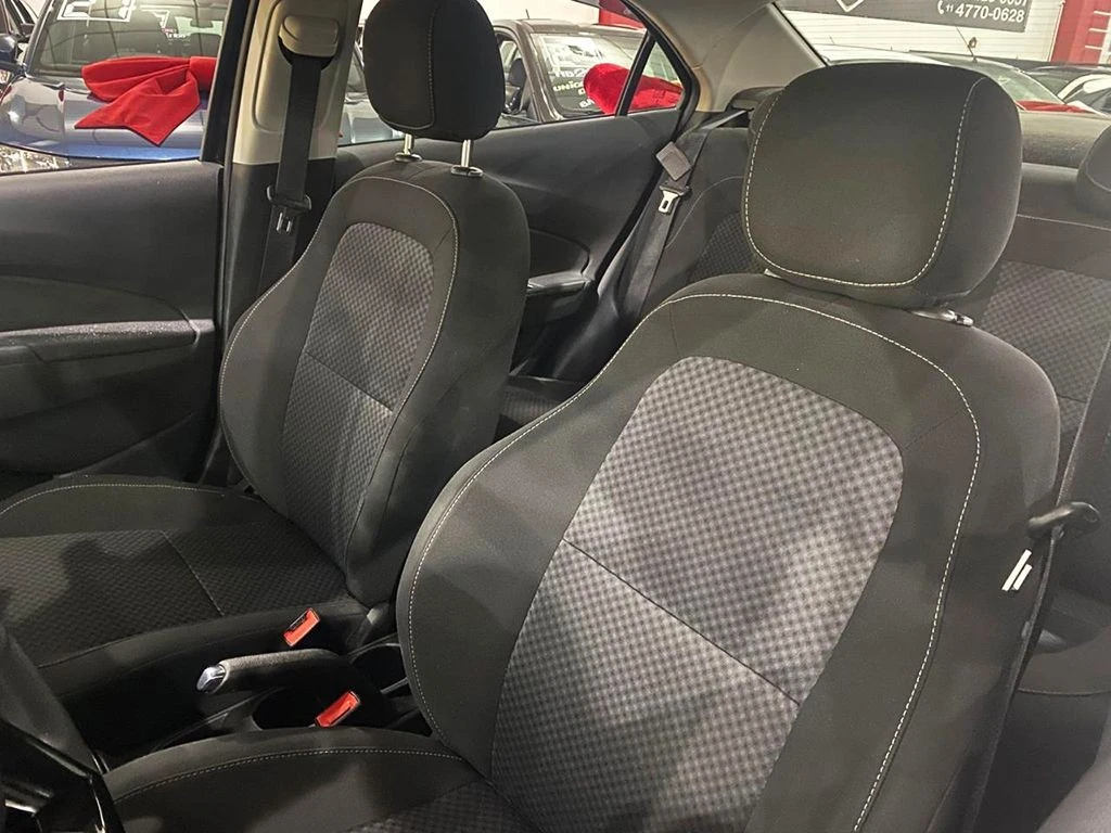 CHEVROLET PRISMA