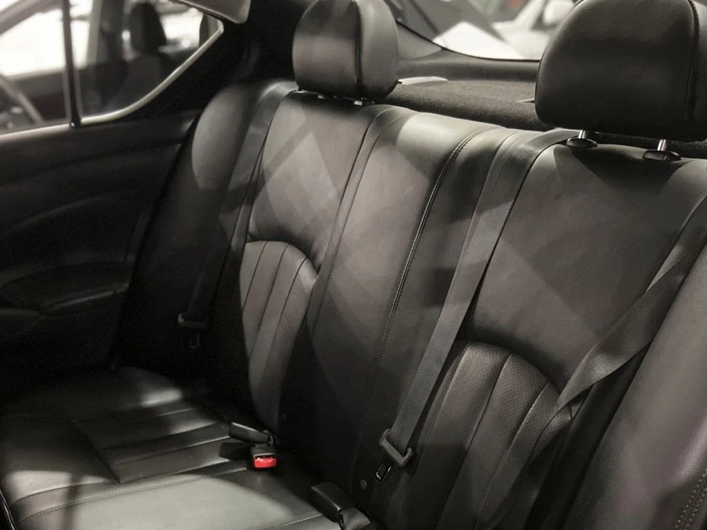 NISSAN VERSA