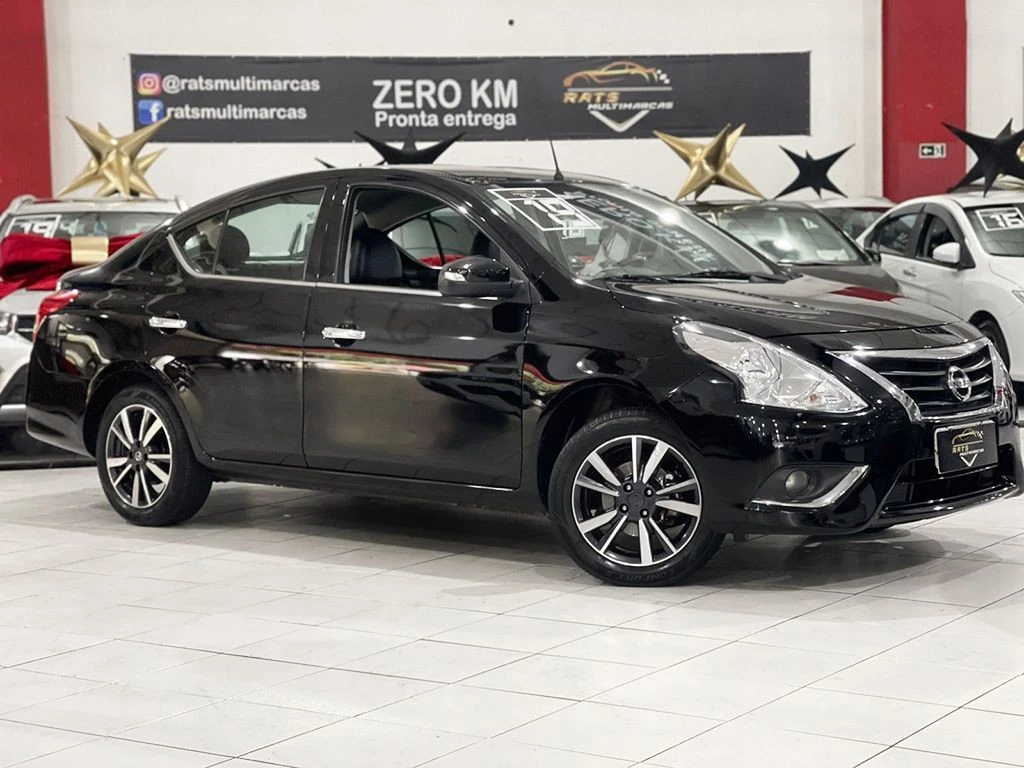 NISSAN VERSA